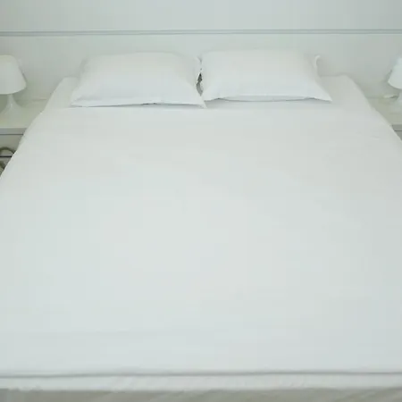 Ξενοδοχείο με διαμερίσματα Calithea Complex Καβάρνα