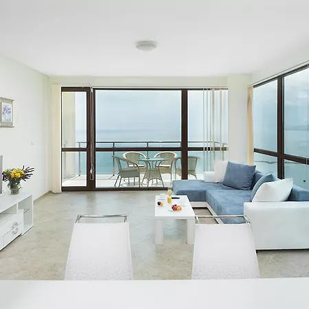 Ξενοδοχείο με διαμερίσματα Calithea Complex