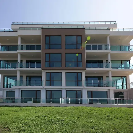 Ξενοδοχείο με διαμερίσματα Calithea Complex