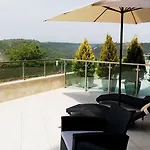 מלון דירות Calithea Complex 4*