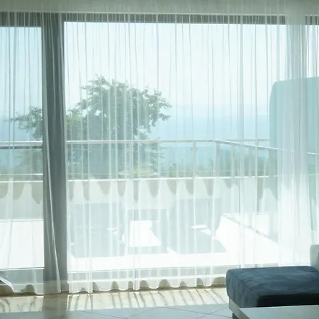 Calithea Complex 2*