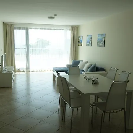 Calithea Complex