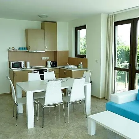 Calithea Complex Ξενοδοχείο με διαμερίσματα 4*