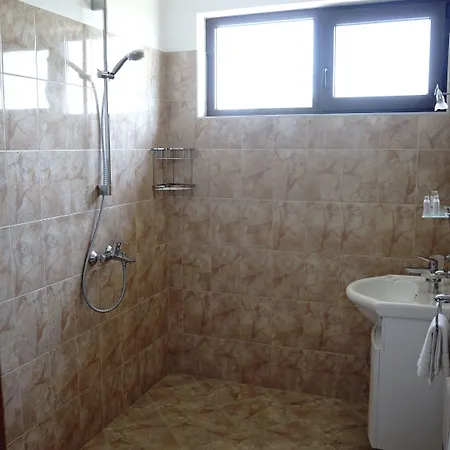 Ξενοδοχείο με διαμερίσματα Calithea Complex 4*