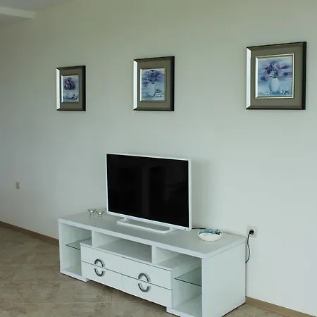Ξενοδοχείο με διαμερίσματα Calithea Complex