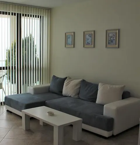 Calithea Complex Kavarna